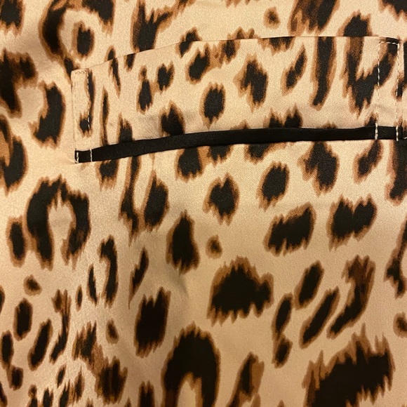 VICTORIA SECRET BUTTON UP LONG SLEEVE SLEEP SHIRT - Picture 11 of 15